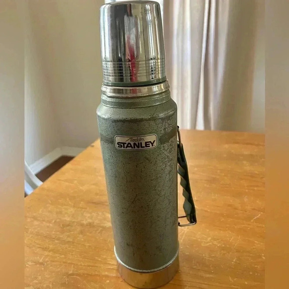 Stanley Other - Vintage Stanley Aladdin Vacuum Thermos
A-944DH Quart With Pour Through Lid USA